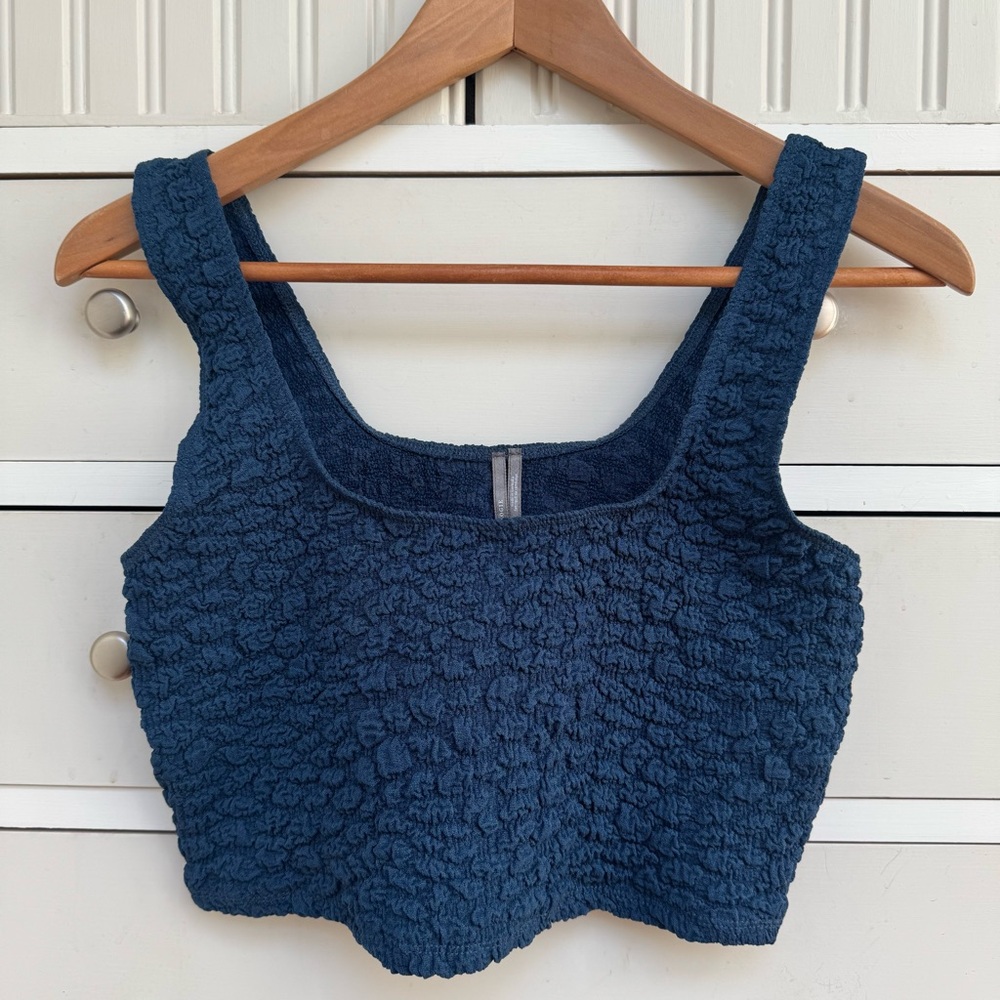 ANTHROPOLOGIE The Hannah Navy Blue Bubble Textured Women's Crop Tank NWOT sz S